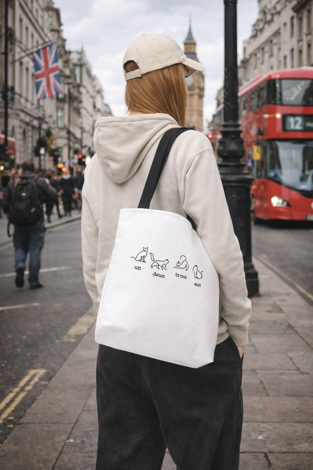 Cat Count Tote — minimalist "un, deux, trois" kitten illustration tote bag